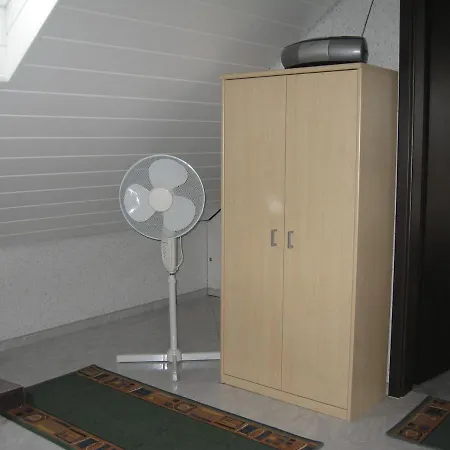 Gaesteapartments Haus Kohler شقة Abstatt